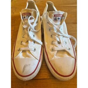 Low top white converse size 9 mens